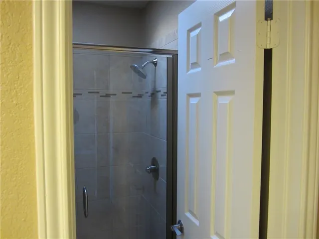 $2,600 | 209 Ginger Lane, Euless, TX 76039