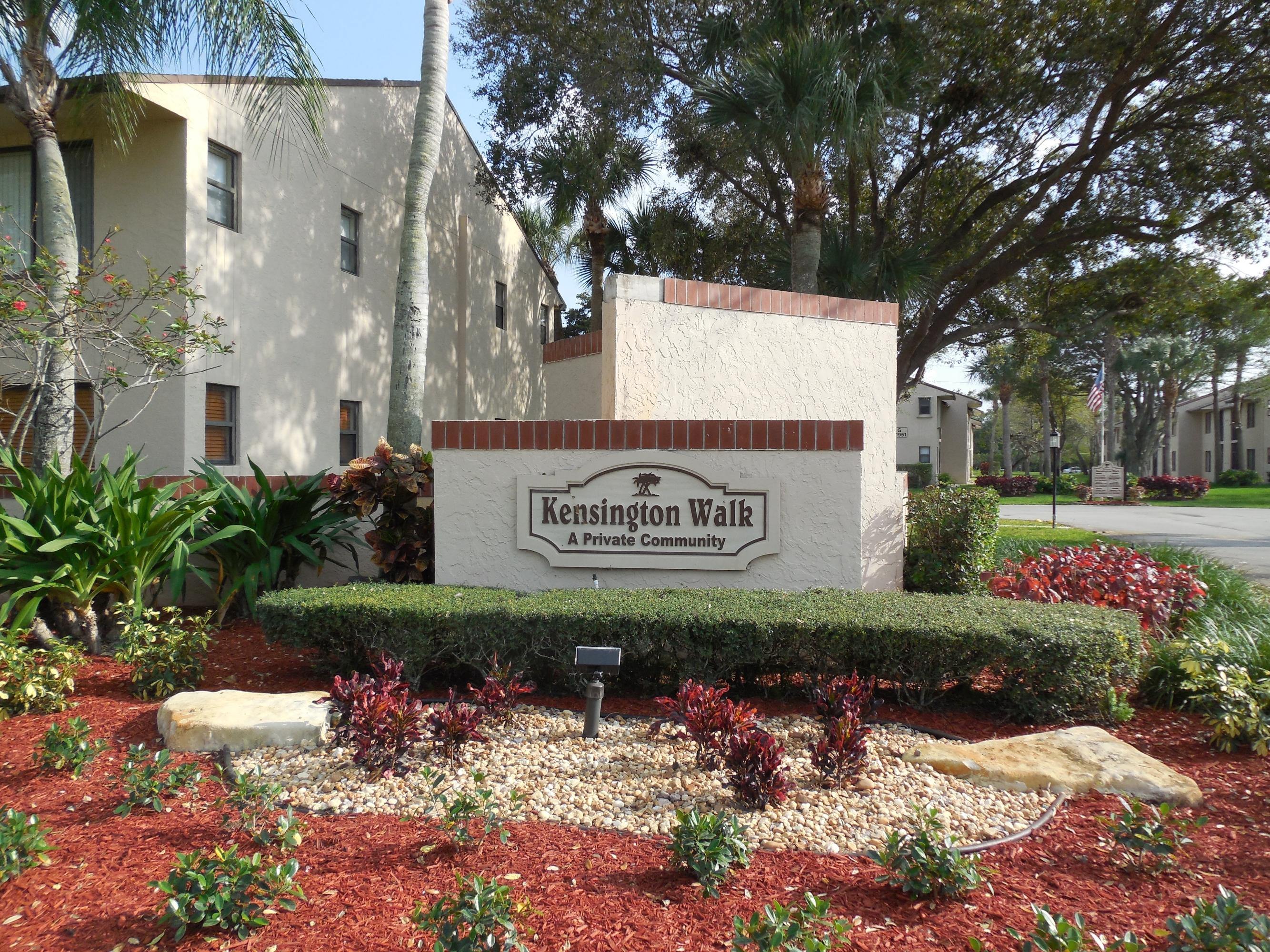 21950 Soundview Terrace, Unit 101 Boca Raton, FL 33433 - Photo 12 of 16 COM ENTRANCE