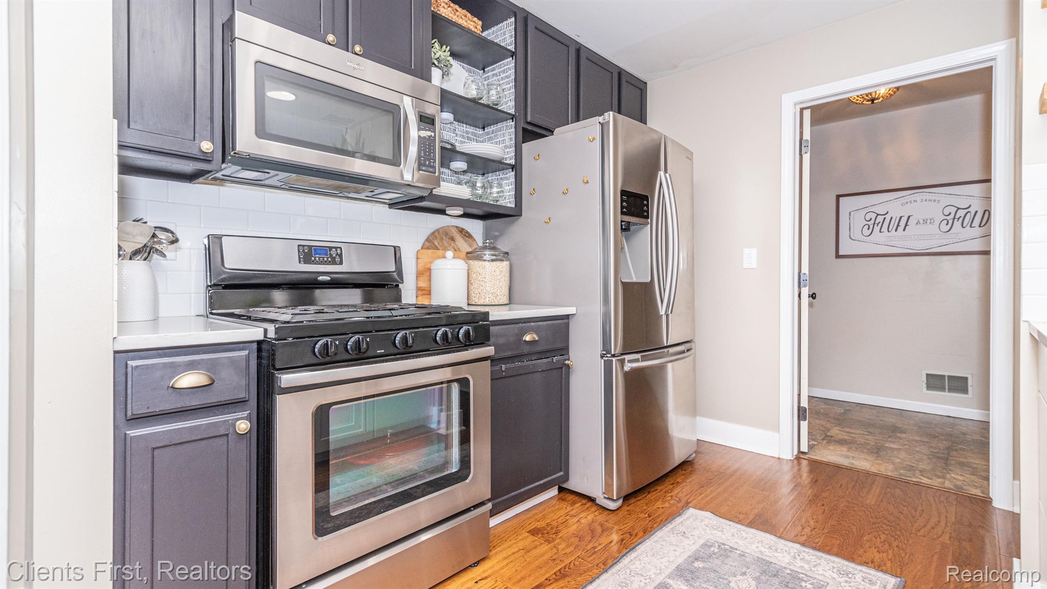 7140 Homestead Road Ypsilanti, MI 48197 - Photo 20 of 50 Stainless Steel Appliances