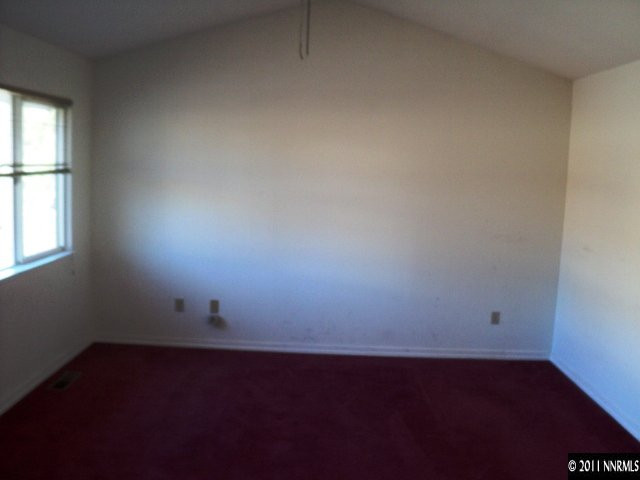 2979 Aspendale Drive Reno, NV 89503 - Photo 6 of 13 an empty room with a window
