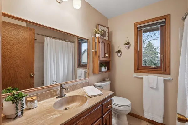 $500,000 | 5740 Rosewood Lane, Plymouth, MN 55442