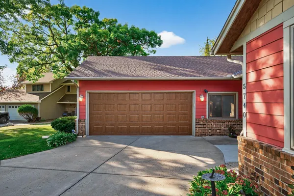 $500,000 | 5740 Rosewood Lane, Plymouth, MN 55442