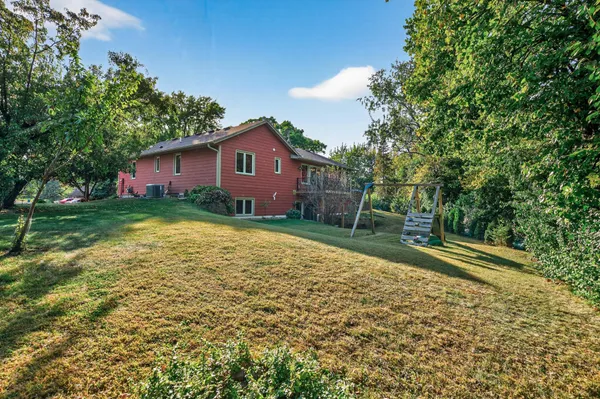$500,000 | 5740 Rosewood Lane, Plymouth, MN 55442
