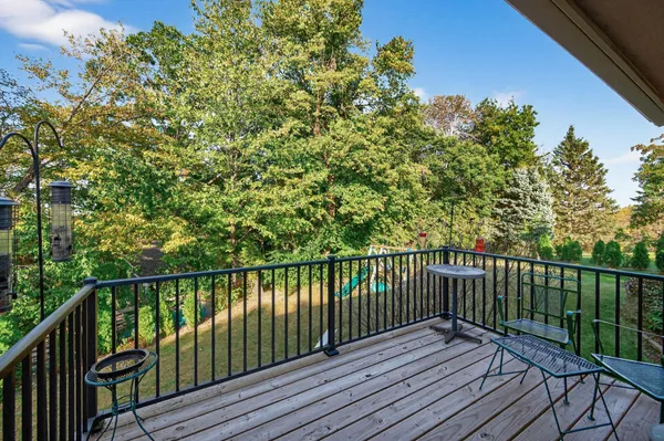 $500,000 | 5740 Rosewood Lane, Plymouth, MN 55442