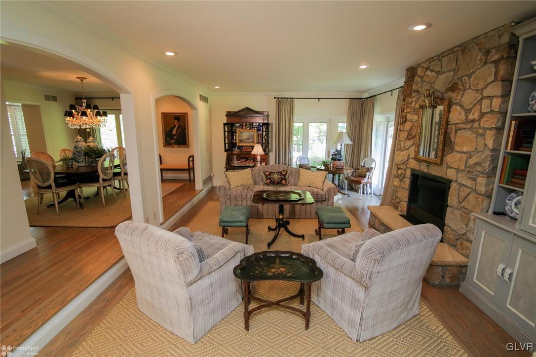 1564 Saucon Valley Road Bethlehem, PA 18015 - Photo 8 of 47 Gallery Image 8