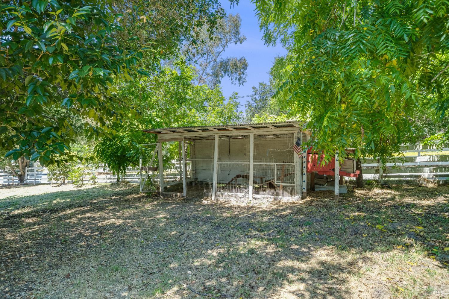 4570 Petaluma Hill Road Santa Rosa, CA 95404 - Photo 37 of 40