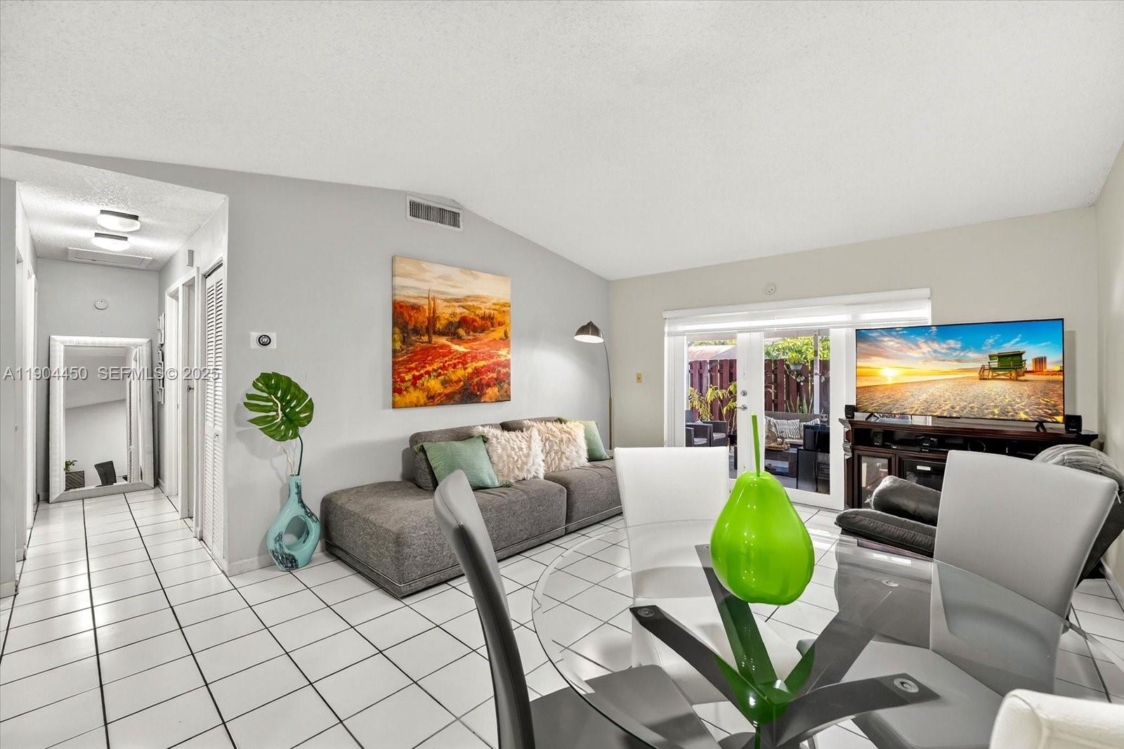 14049 Southwest 55th Street Miami, FL 33175 - Photo 5 of 19