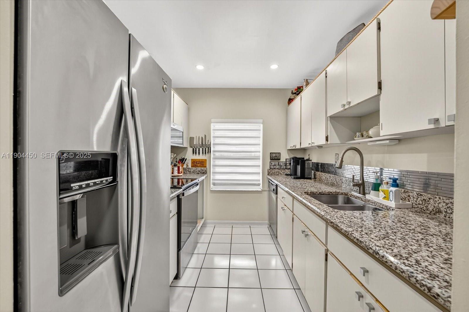 14049 Southwest 55th Street Miami, FL 33175 - Photo 7 of 19