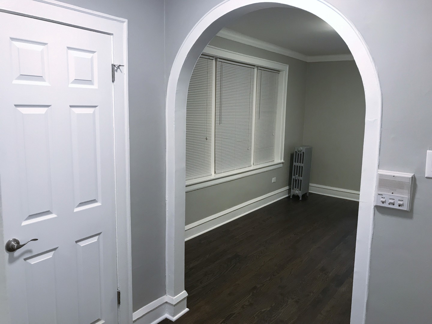 5526 North Artesian Avenue Chicago, IL 60625 - Photo 7 of 15