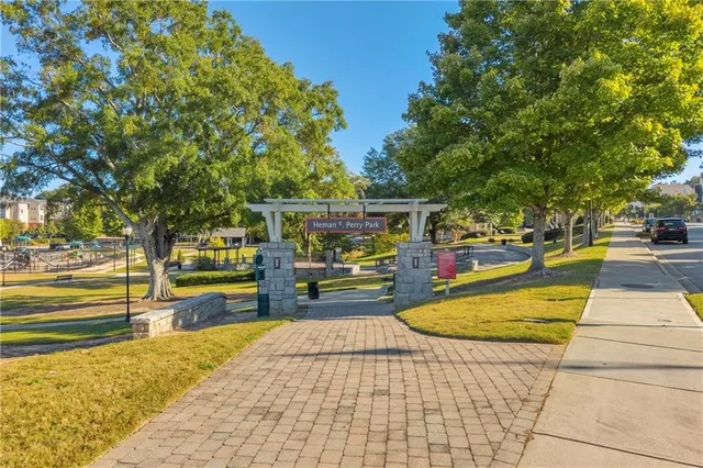 $3,200 | 1954 Sanford Drive, Atlanta, GA 30318