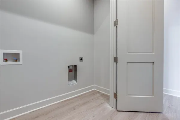 $575,000 | 1900 South Ervay Street, Unit 512, Dallas, TX 75215