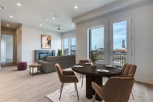 $575,000 | 1900 South Ervay Street, Unit 512, Dallas, TX 75215