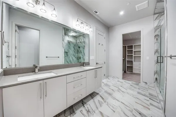 $575,000 | 1900 South Ervay Street, Unit 512, Dallas, TX 75215