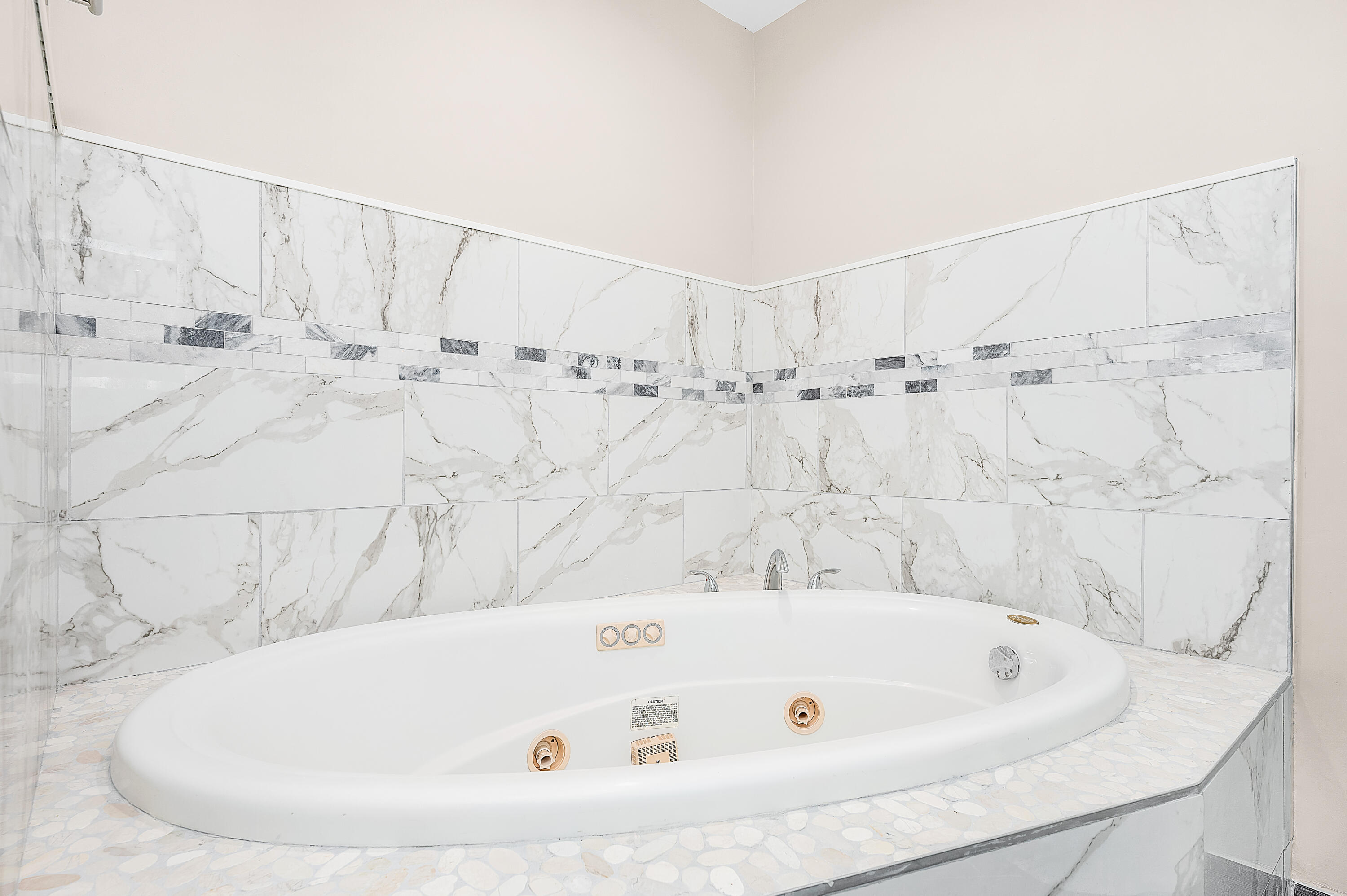 413 Gerold Street Fort Walton Beach, FL 32547 - Photo 37 of 91 Garden Tub