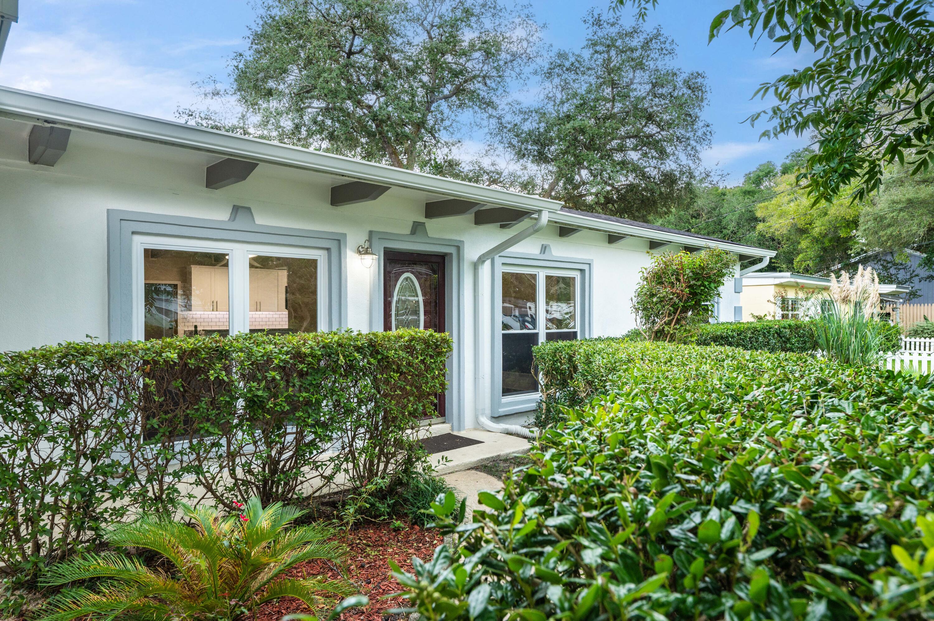 413 Gerold Street Fort Walton Beach, FL 32547 - Photo 5 of 91 front view of a house with a yard
