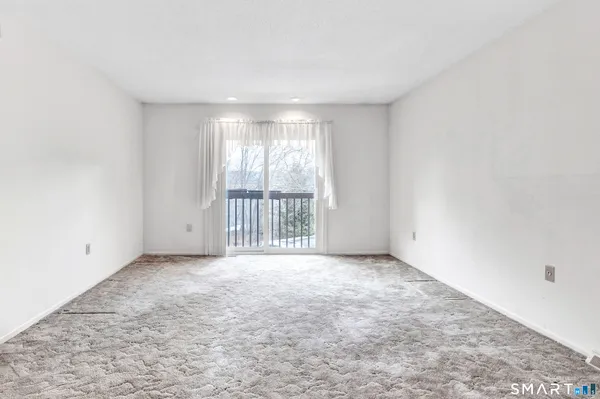 $425,000 | 330 Merwin Avenue, Unit 1D, Milford, CT 06460