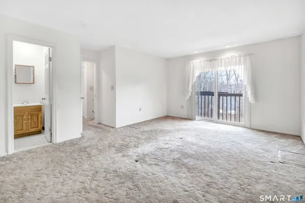 $425,000 | 330 Merwin Avenue, Unit 1D, Milford, CT 06460