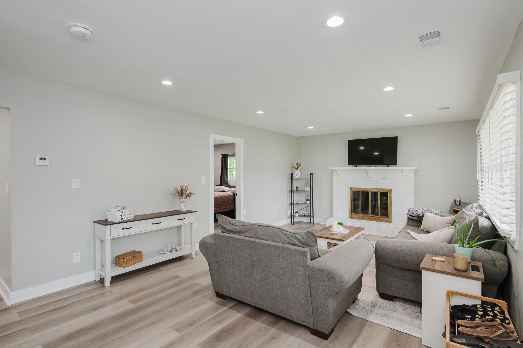 2017 Fairlane Road Bel Air, MD 21015 - Photo 4 of 46 Living room