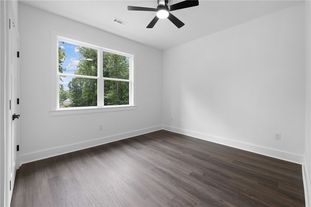 400 Hickory Trail Westminster, SC 29693 - Photo 22 of 36
