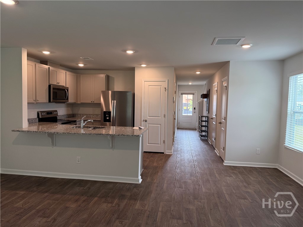 129 Coneflower Road Bloomingdale, GA 31302 - Photo 5 of 22 Family room