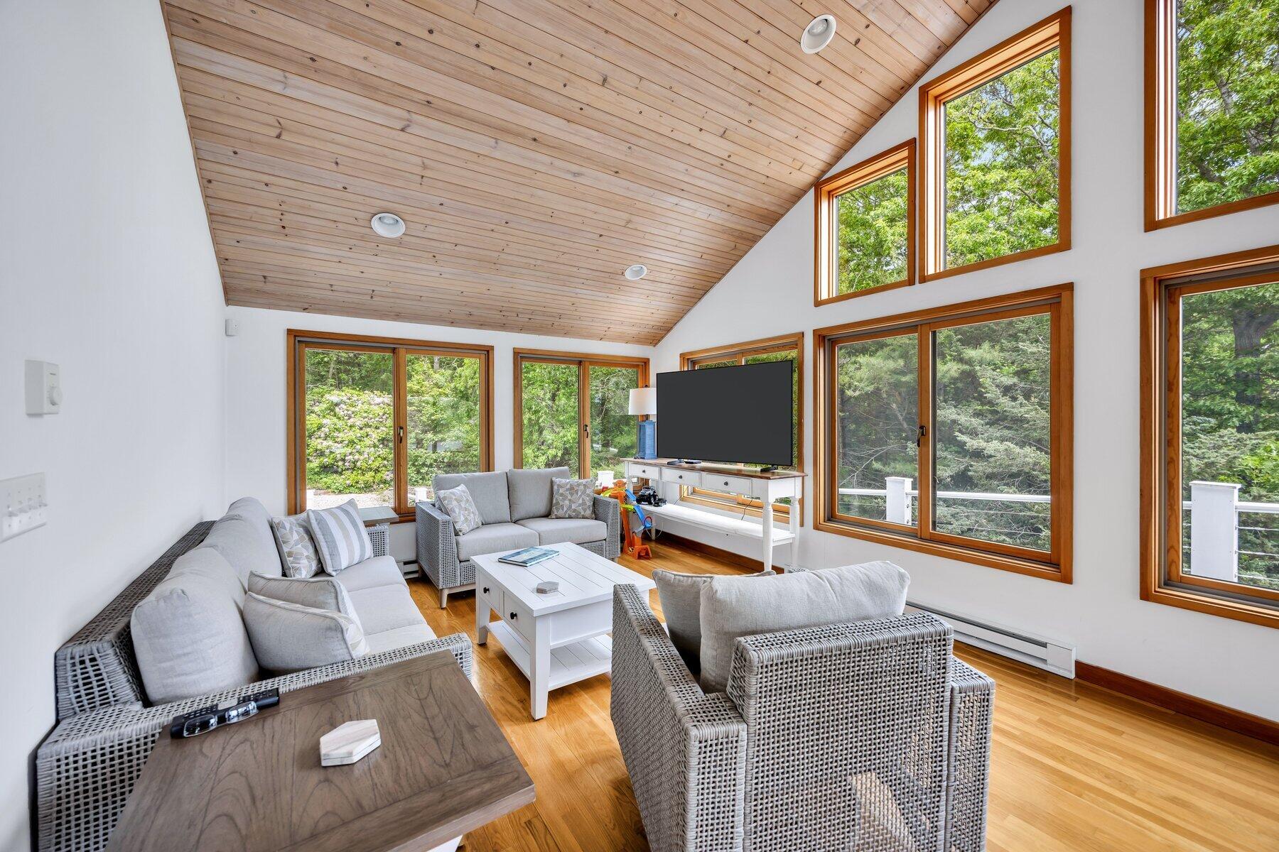 233 Scraggy Neck Road Cataumet, MA 02534 - Photo 23 of 50 889A3944