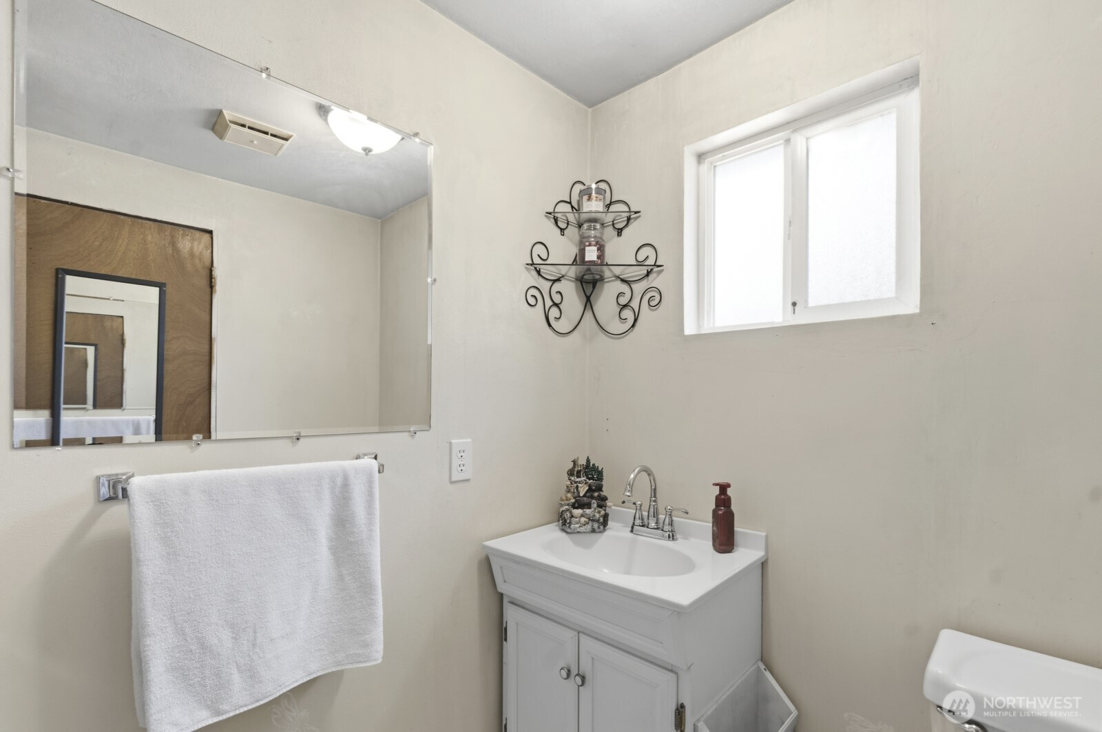 290 Justus Road Cinebar, WA 98533 - Photo 17 of 30 Gallery Image 17