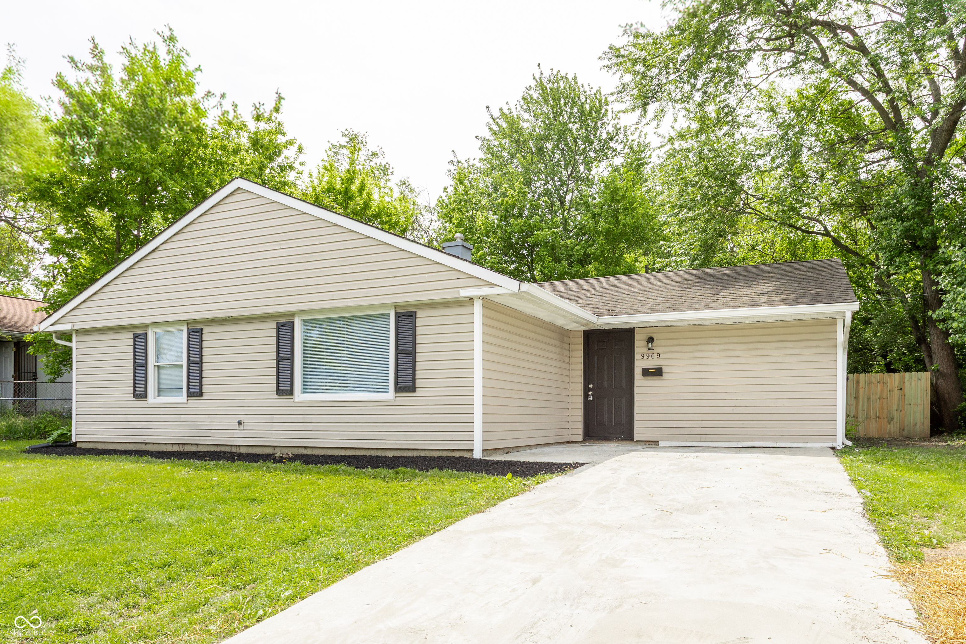 9969 Montery Road Indianapolis, IN 46235 - Photo 1 of 29