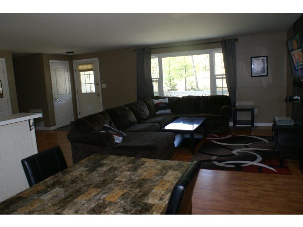 27 Trotting Park Road Farmington, NH 03835 - Photo 4 of 8
