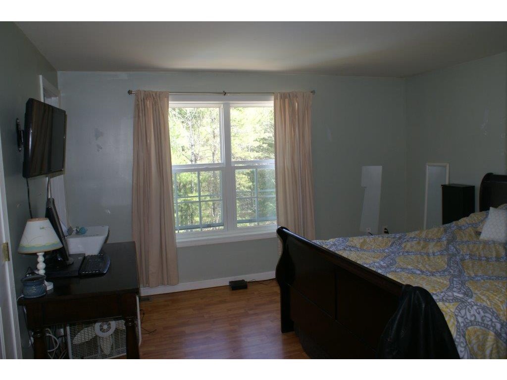 27 Trotting Park Road Farmington, NH 03835 - Photo 5 of 8