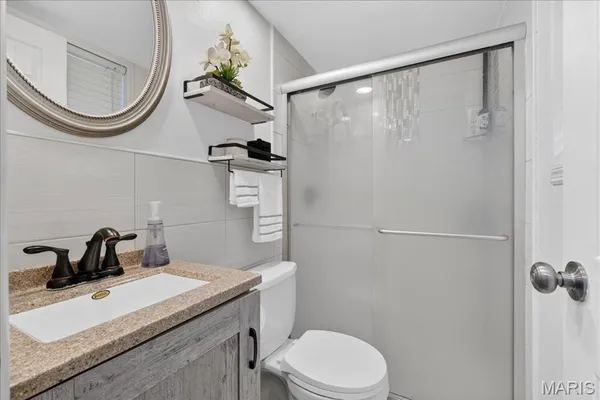 $359,900 | 3201 Yorkchester Drive, St. Louis, MO 63129
