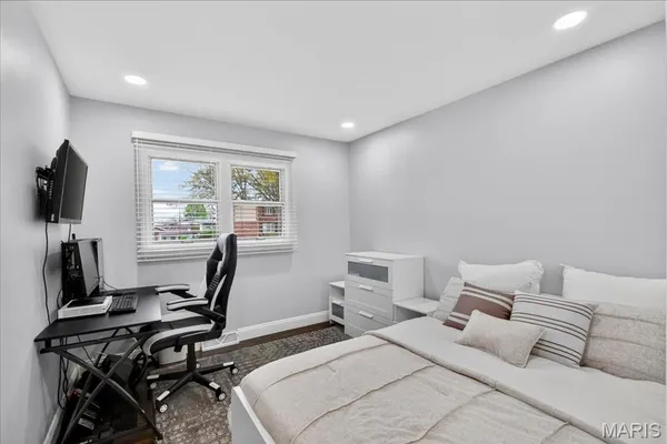 $359,900 | 3201 Yorkchester Drive, St. Louis, MO 63129