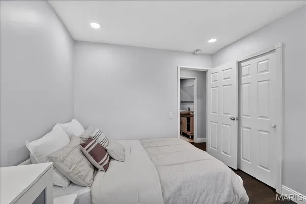 $359,900 | 3201 Yorkchester Drive, St. Louis, MO 63129