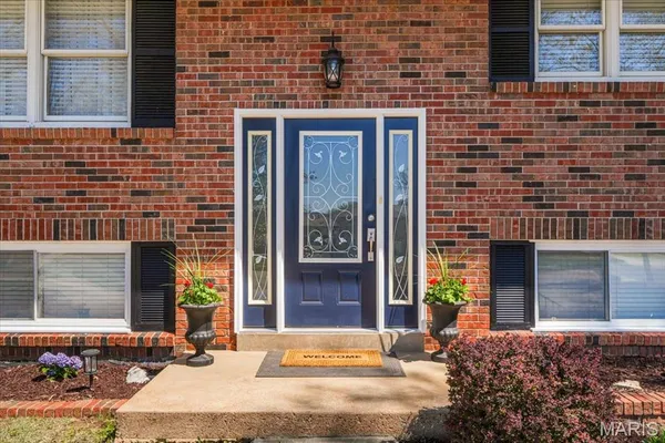 $359,900 | 3201 Yorkchester Drive, St. Louis, MO 63129