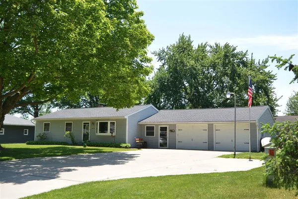 $299,900 | 5830 Leon Drive, Scotts, MI 49088
