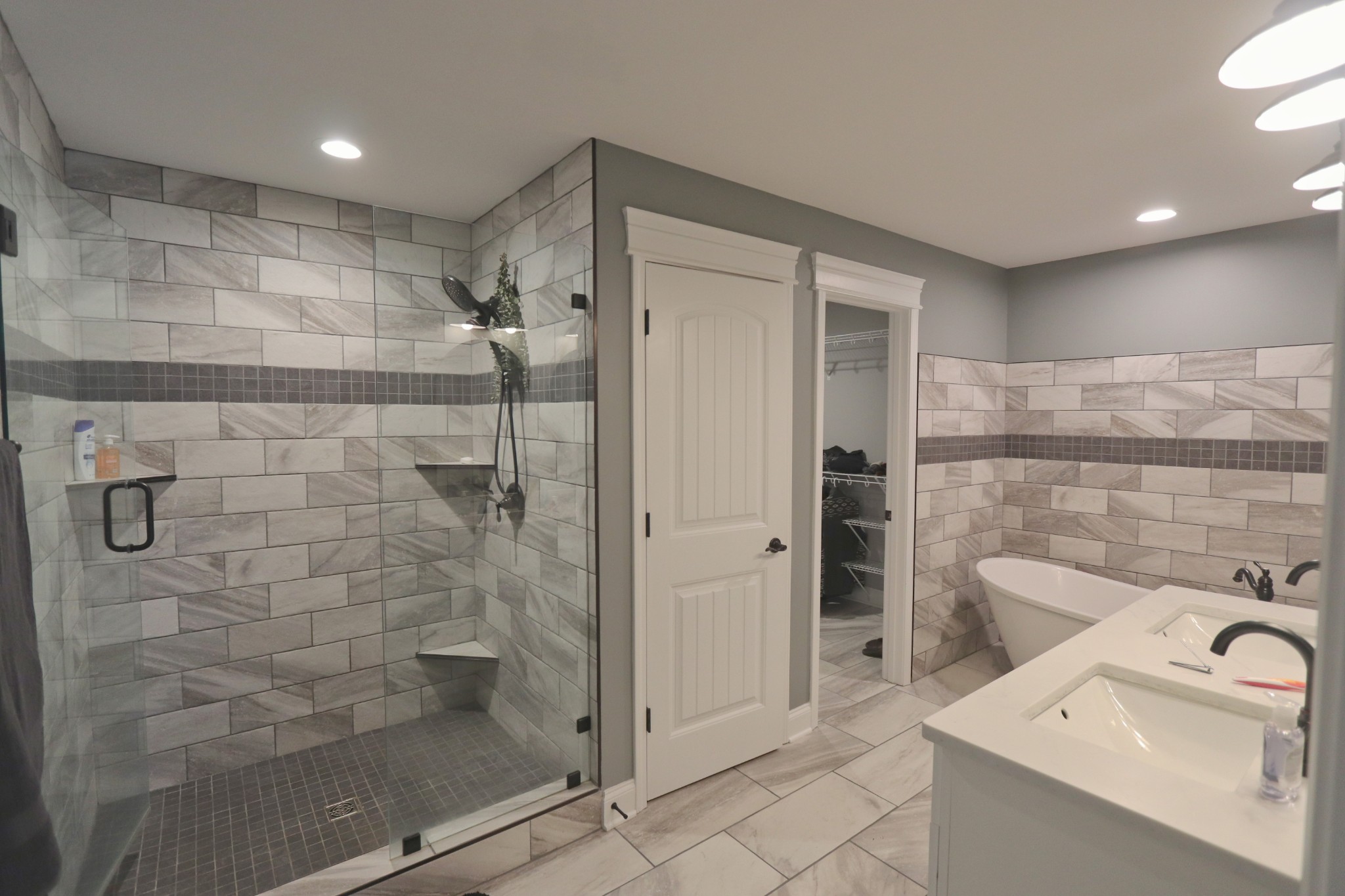 395 Harrison Road Shelbyville, TN 37160 - Photo 22 of 30 a bathroom with a shower and a sink