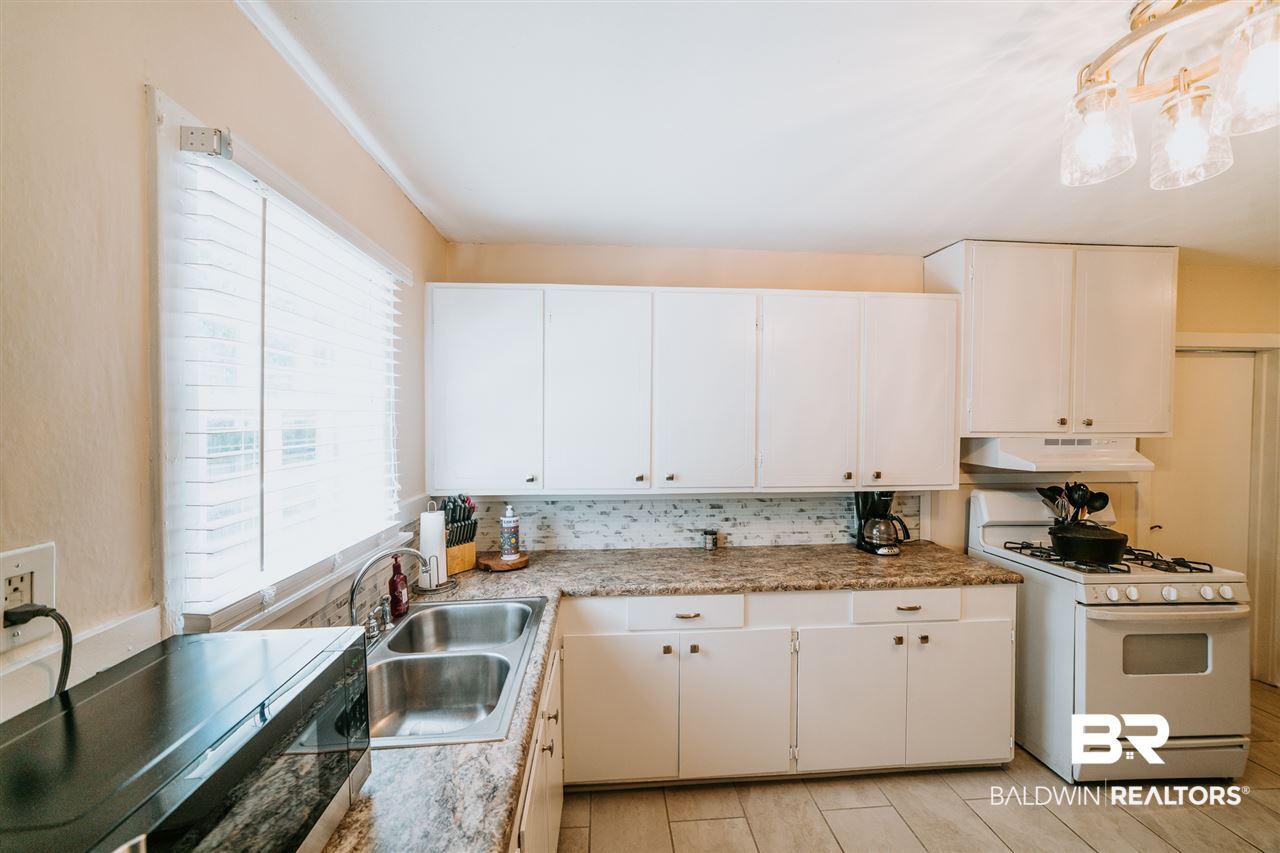 59 Semmes Avenue Mobile, AL 36604 - Photo 17 of 25