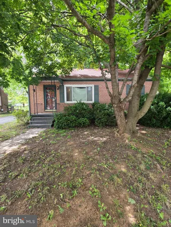 $269,000 | 320 Co Rte 11/18, Martinsburg, WV 25405