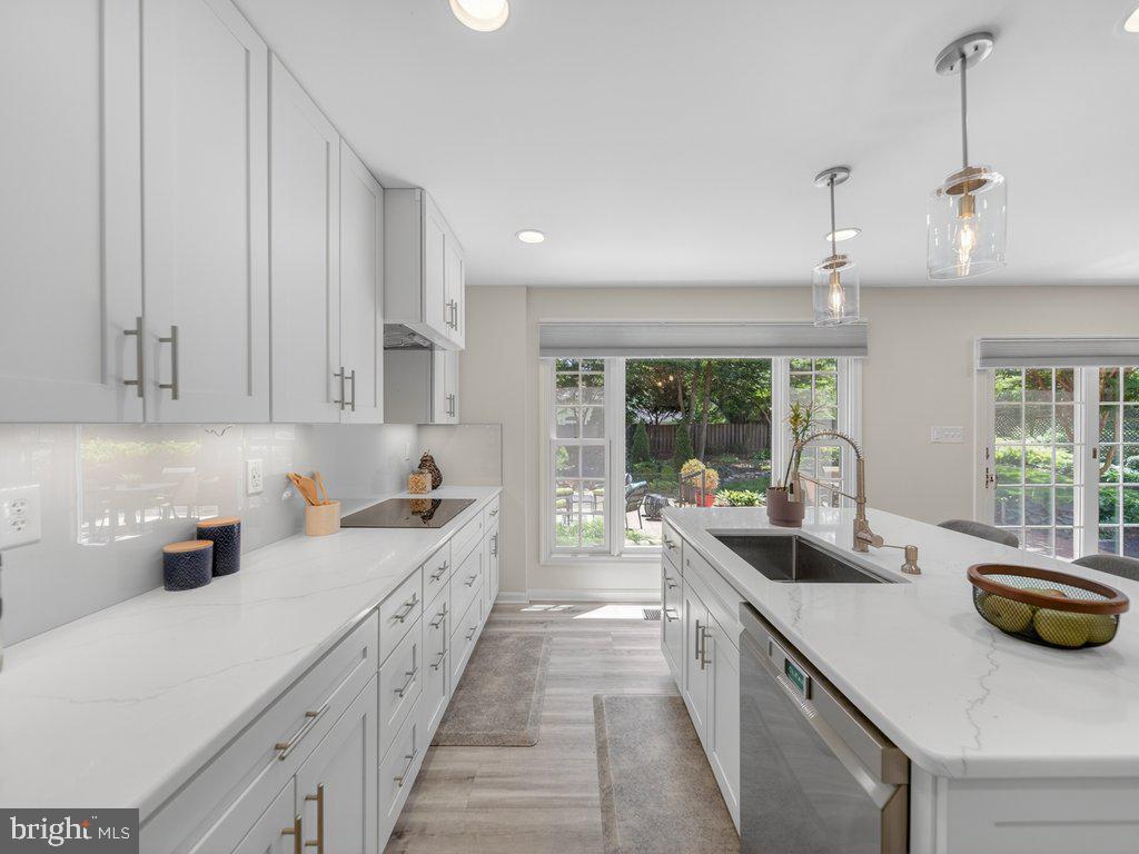 12628 St James Road Rockville, MD 20850 - Photo 14 of 64