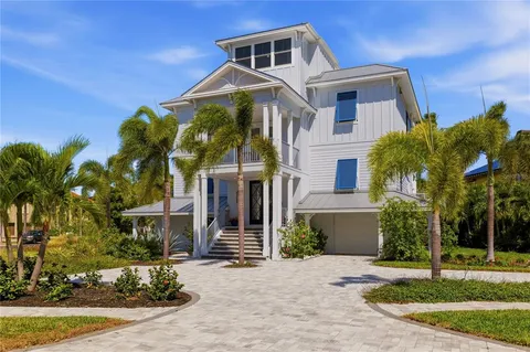 $2,350,000 | 2813 Kipps Colony Drive South, Gulfport, FL 33707