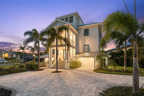 $2,350,000 | 2813 Kipps Colony Drive South, Gulfport, FL 33707