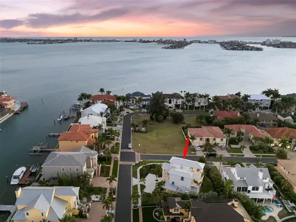 $2,350,000 | 2813 Kipps Colony Drive South, Gulfport, FL 33707