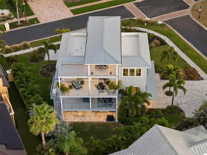 $2,350,000 | 2813 Kipps Colony Drive South, Gulfport, FL 33707