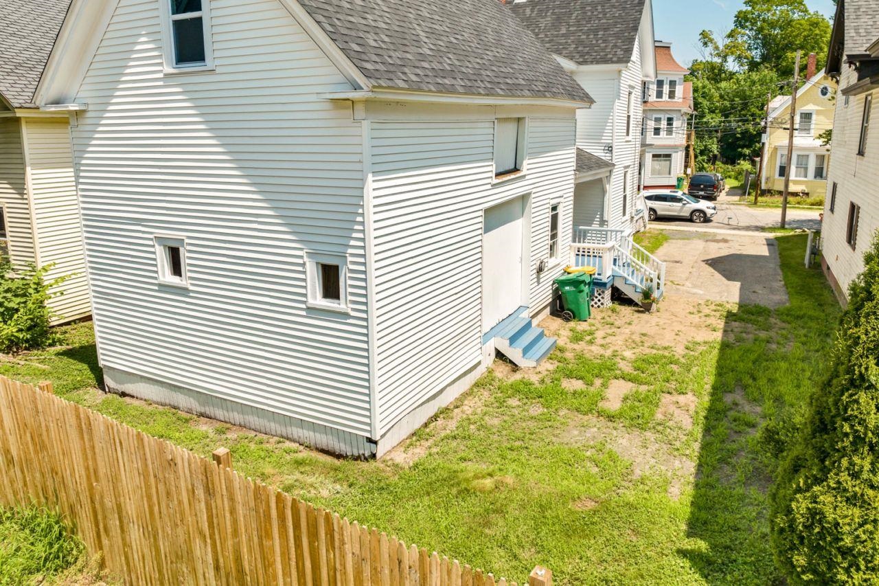 5 Silver Street Rochester, NH 03867 - Photo 28 of 40