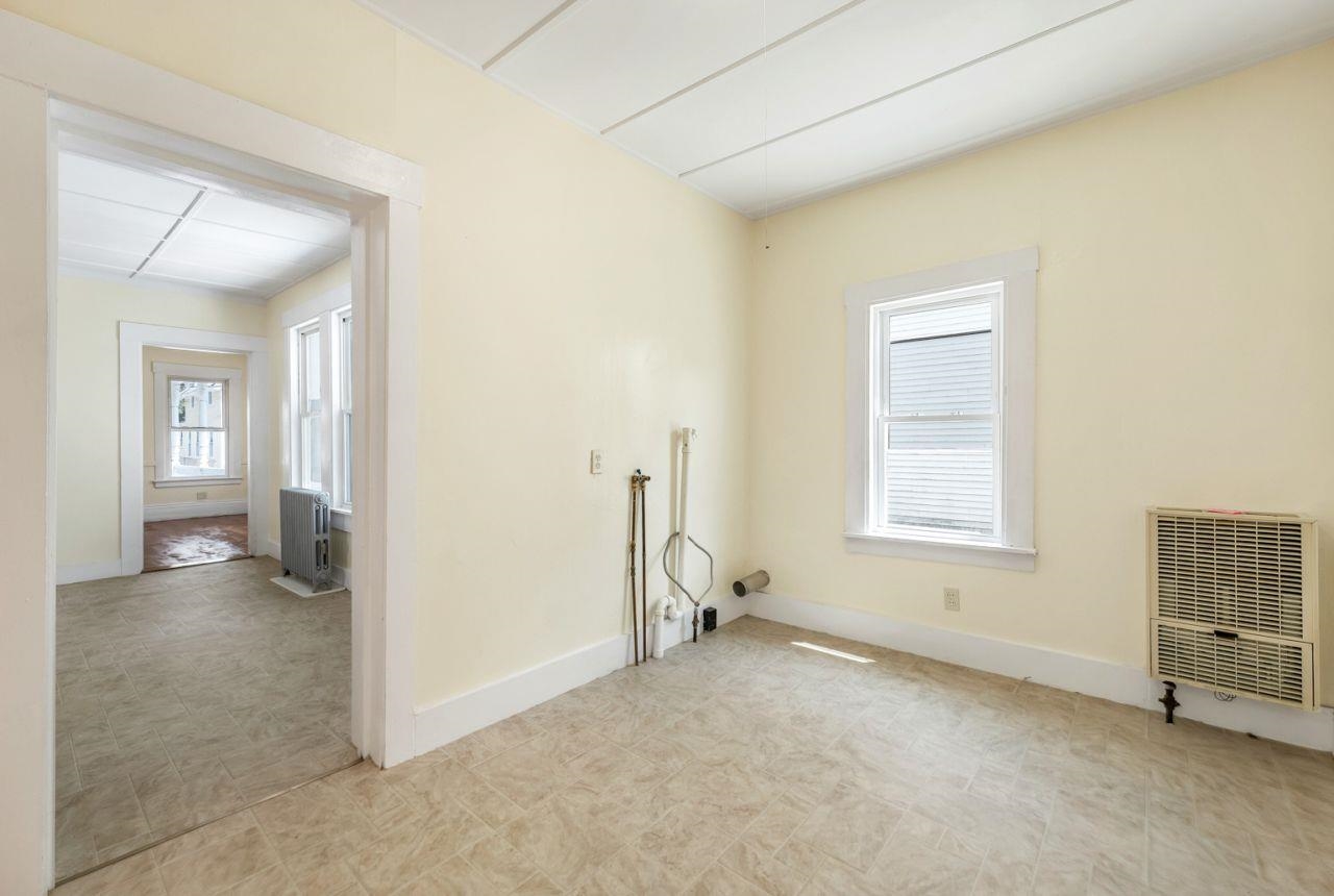 5 Silver Street Rochester, NH 03867 - Photo 8 of 40