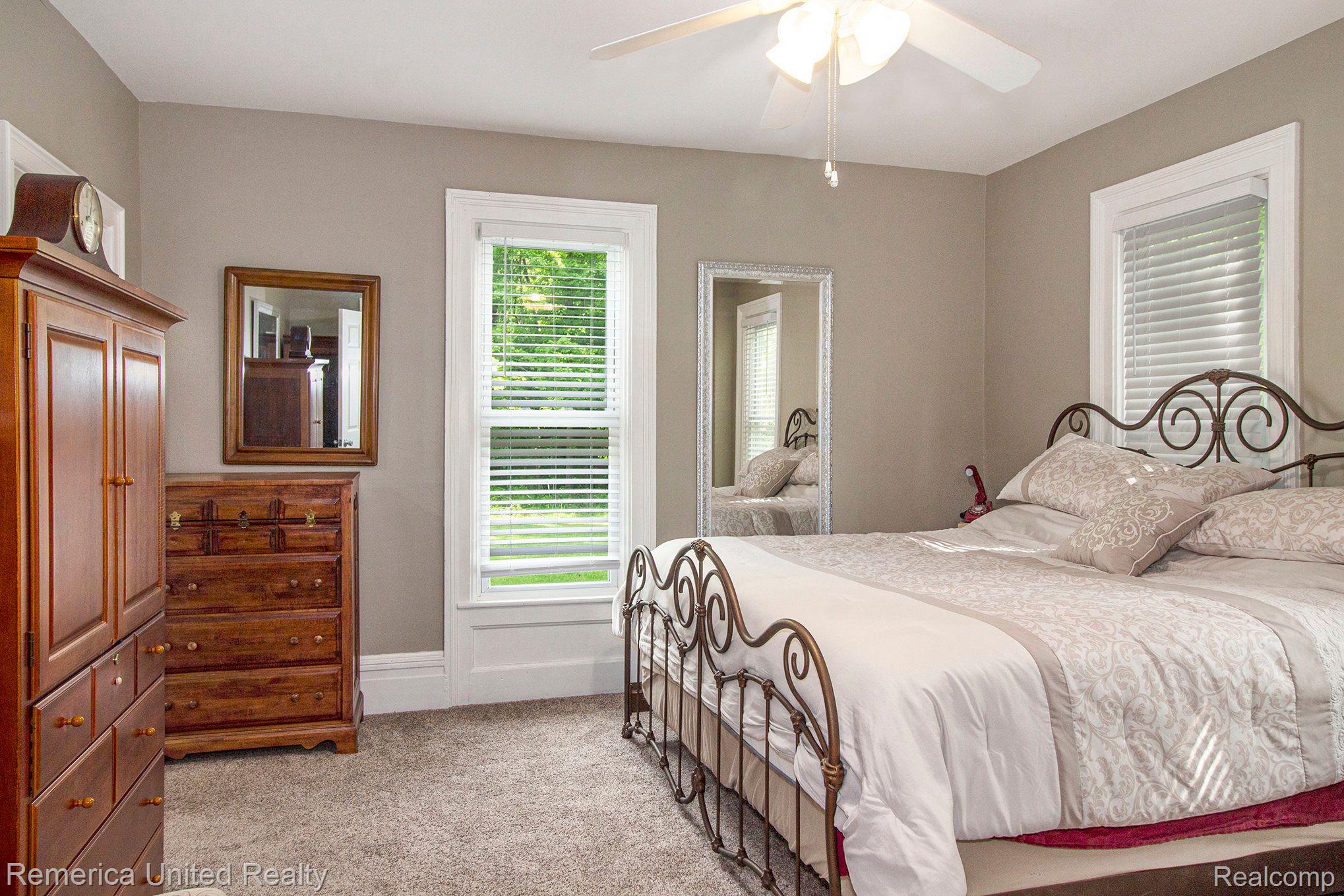 10780 Mcgregor Road Pinckney, MI 48169 - Photo 10 of 34 Gallery Image 10