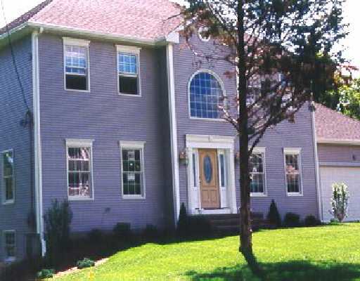 33 Quail Ridge Road Cranston, RI 02921 - Photo 1 of 1 Exterior Front.