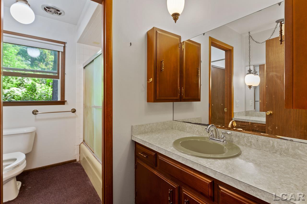 1290 West Russell Road Tecumseh, MI 49286 - Photo 20 of 44 50115888-19.JPG