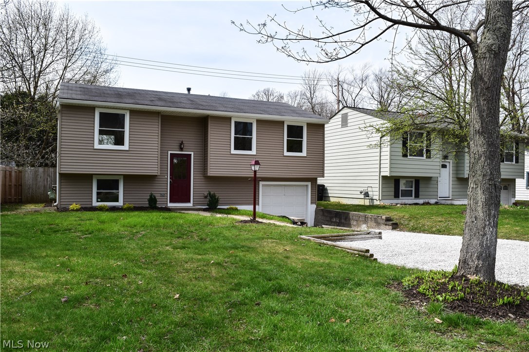 1802 Falkirk Road Madison, OH 44057 - Photo 2 of 16
