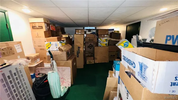 $379,900 | 204 Holiday Lane, Hamburg, NY 14075