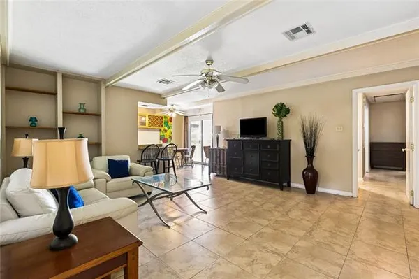 $289,000 | 3712 Clearview Parkway, Metairie, LA 70006